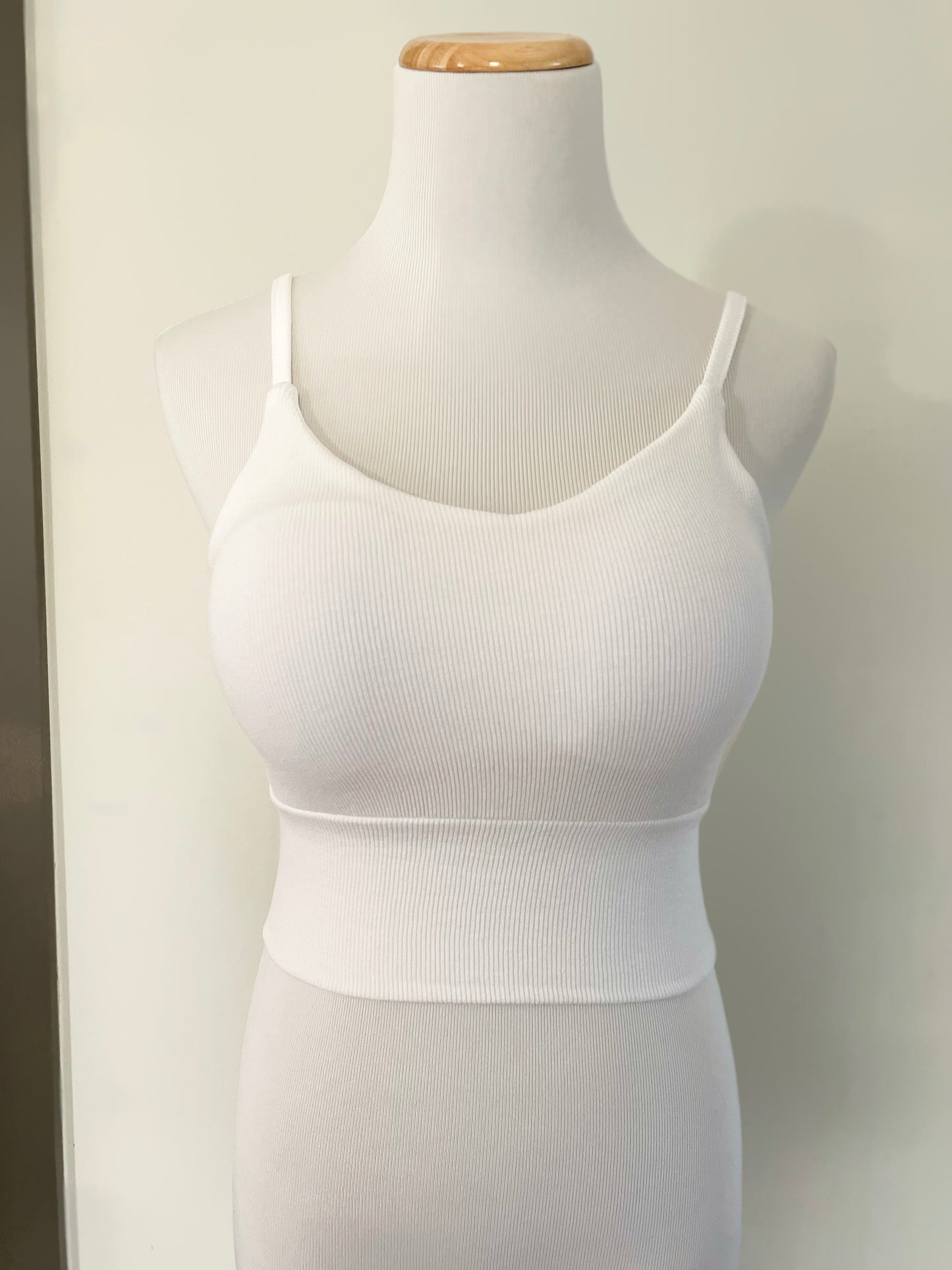 Ribbed V-neckline Sleeveless (Built in bra)